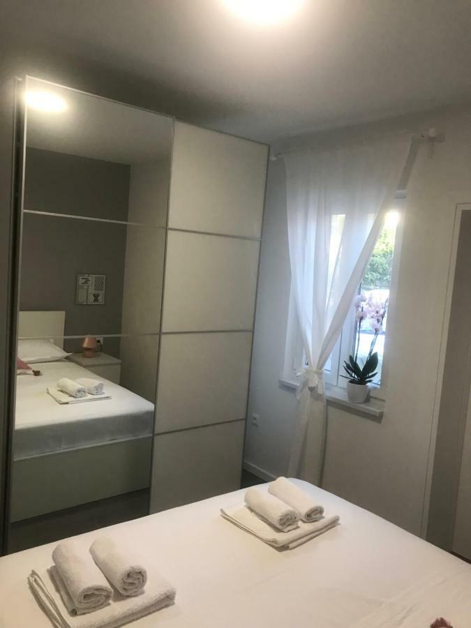 Apartments Holiday 바스카보다 외부 사진