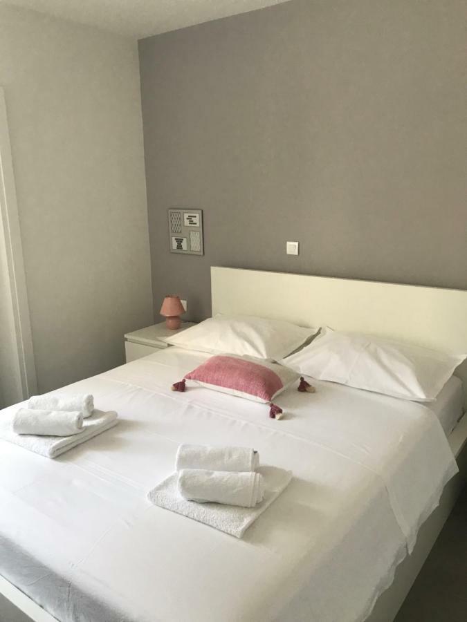 Apartments Holiday 바스카보다 외부 사진